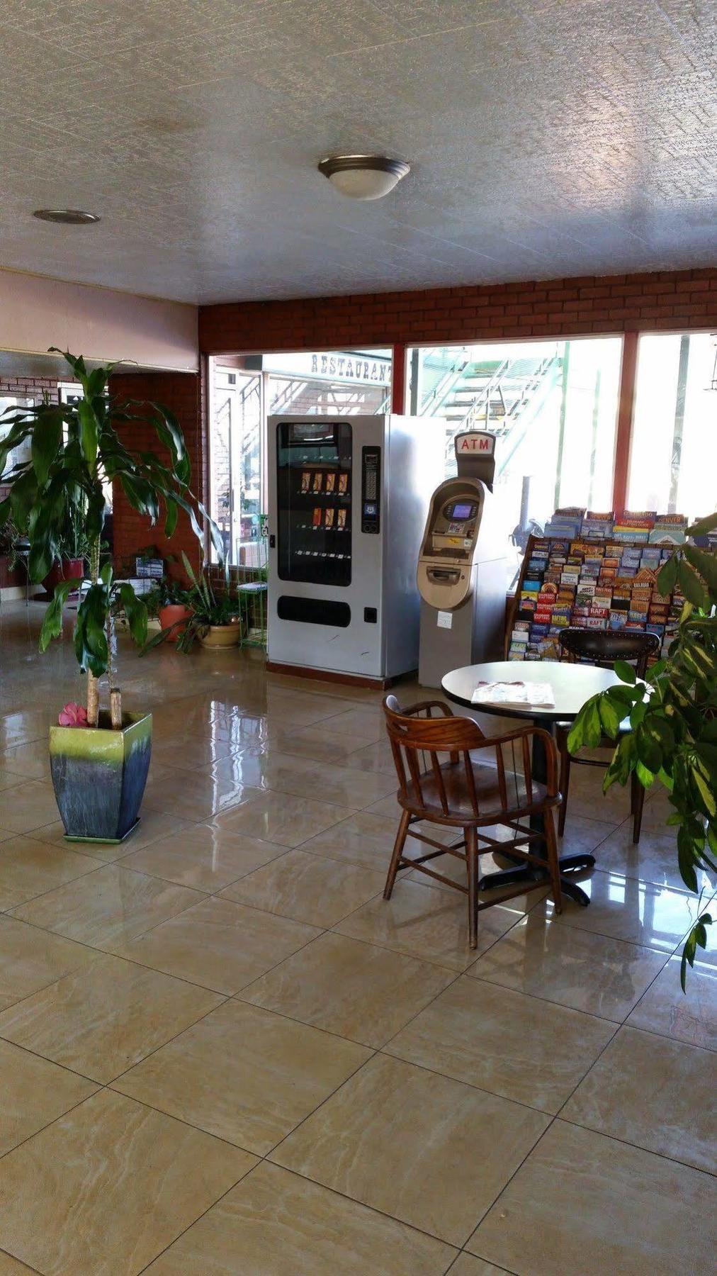 Western Motor Inn Денвър Екстериор снимка